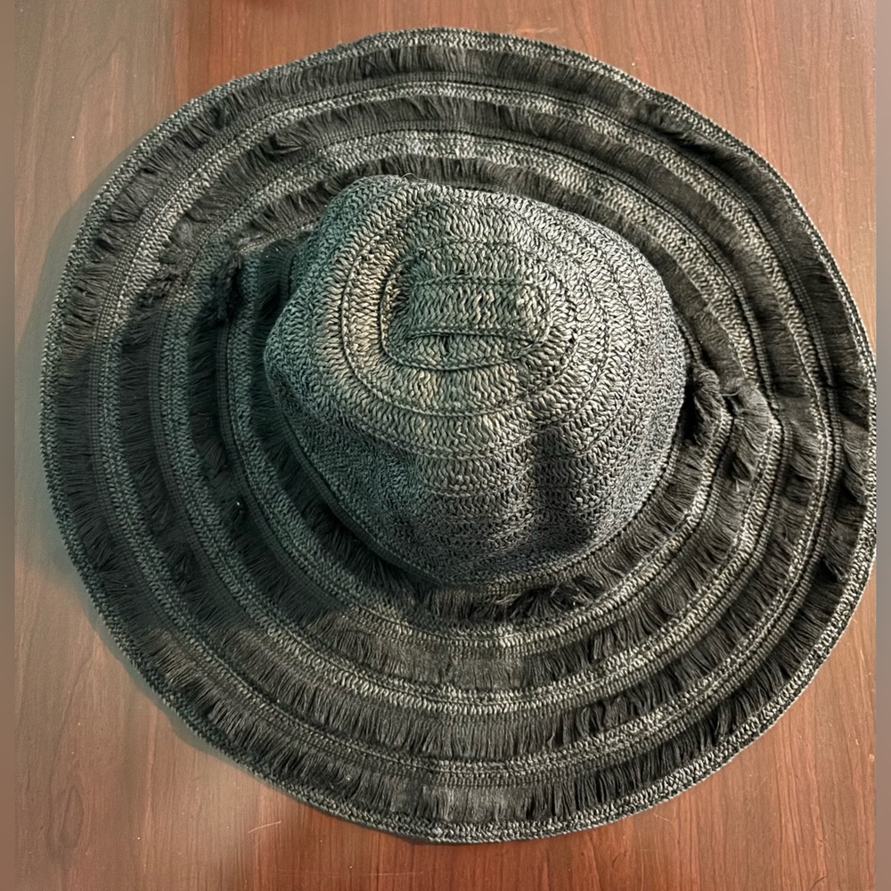 Stella & Dot Beachy Lady Straw Black Packable Beach Hat 17" Floppy Paper Poly